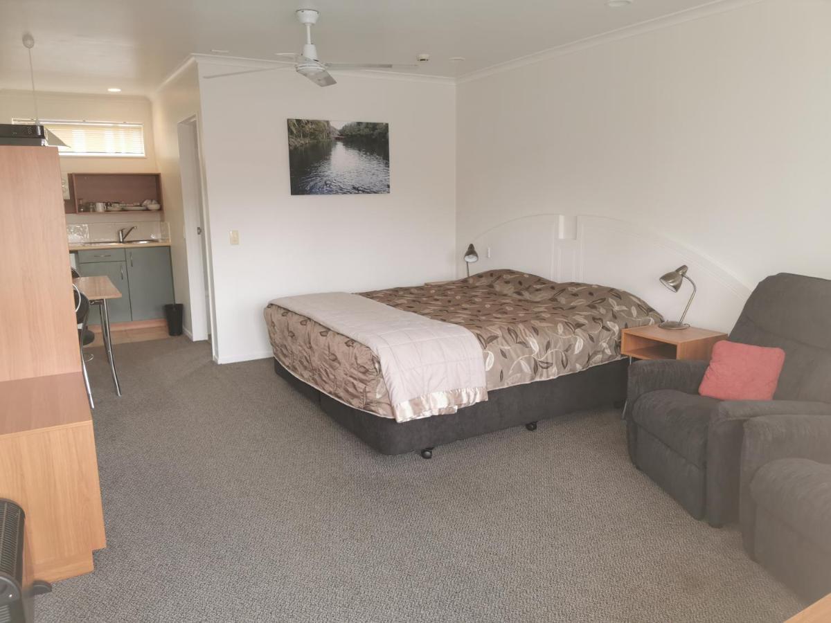 Bks Egmont Motor Lodge New Plymouth Buitenkant foto