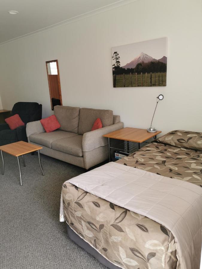 Bks Egmont Motor Lodge New Plymouth Buitenkant foto