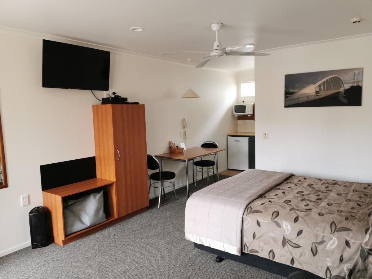Bks Egmont Motor Lodge New Plymouth Buitenkant foto